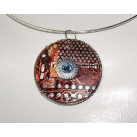 pendentif rouge et cuivre recto-verso