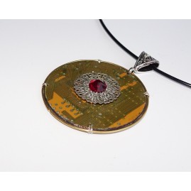 pendentif doré