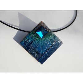 pendentif bleu Speciimen