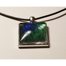 pendentif vert Speciimen