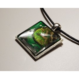 pendentif vert Speciimen