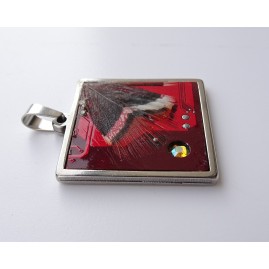 pendentif rouge