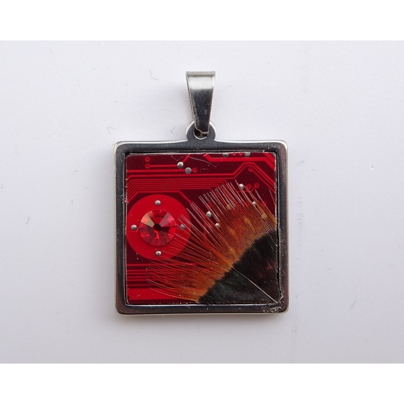 pendentif rouge