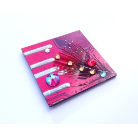bijou broche aimanté rouge